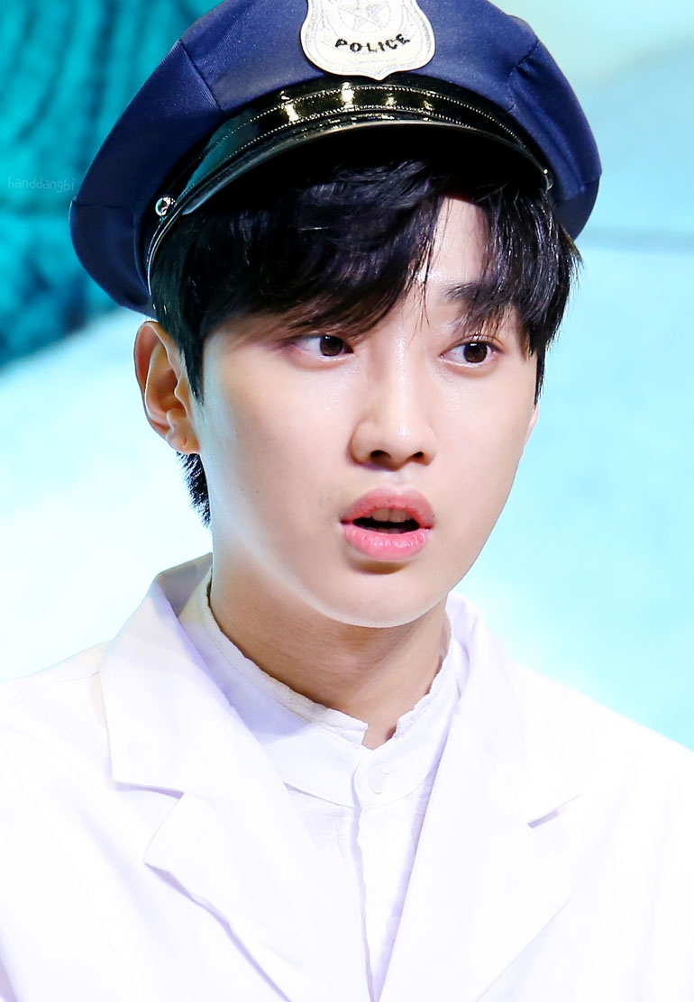 Revealing Pics of Jinyoung Photobook Fan Signing Event's Best